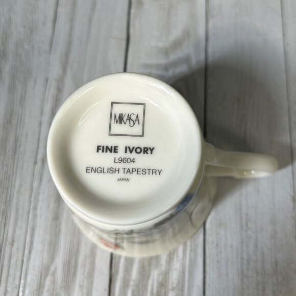 Mikasa Fine Ivory English Tapestry Teacups L9604 Japan - Set Of 3 - Picture 5 of 7